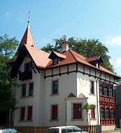 Bücherei Gebäude außen