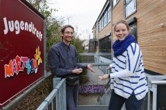 Marteeny eingang mit Tom Zynda und Frau Pazmann